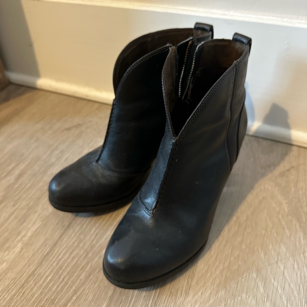 Timberland black boots